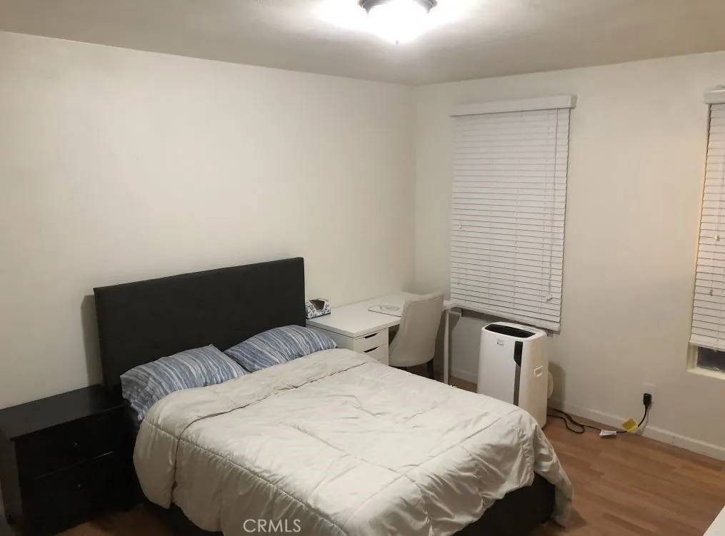 218 W Wilson Avenue, Orange, California 92867 home-pic-19