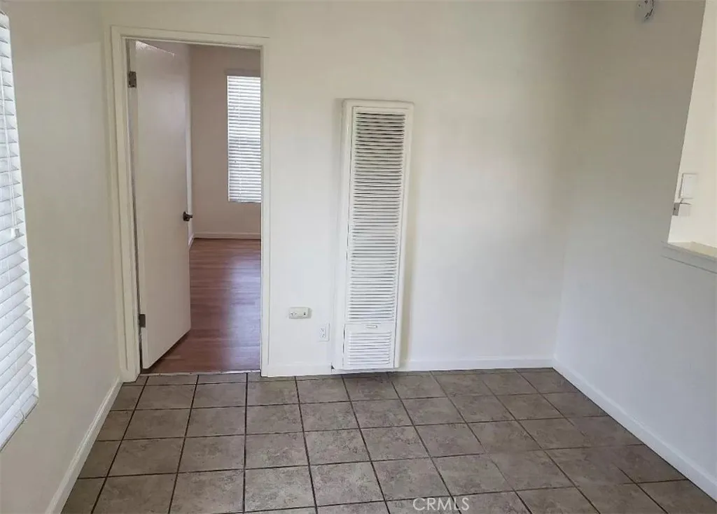 218 W Wilson Avenue, Orange, California 92867 home-pic-18
