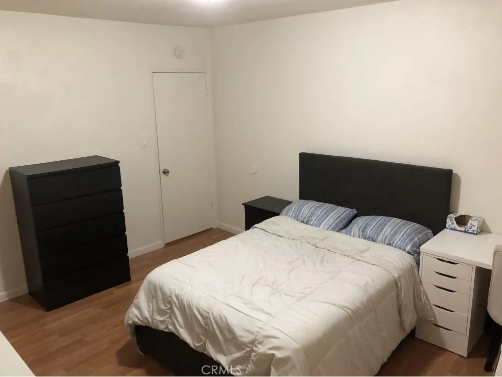 218 W Wilson Avenue, Orange, California 92867 home-pic-20
