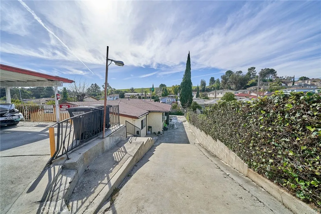 346 E Graves Avenue, Monterey Park, California 91755 home-pic-15