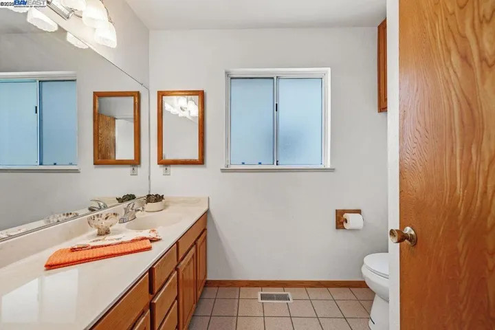 4776 Sorani Way, Castro Valley, California 94546