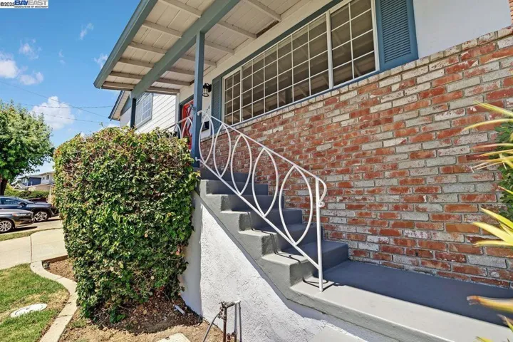 4776 Sorani Way, Castro Valley, California 94546