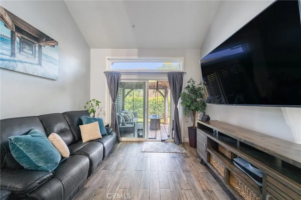 5847 E Rocking Horse Way 25, Orange, California 92869 home-pic-8