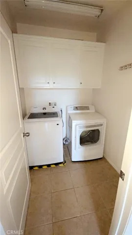 335 Tall Oak, Irvine, California 92603