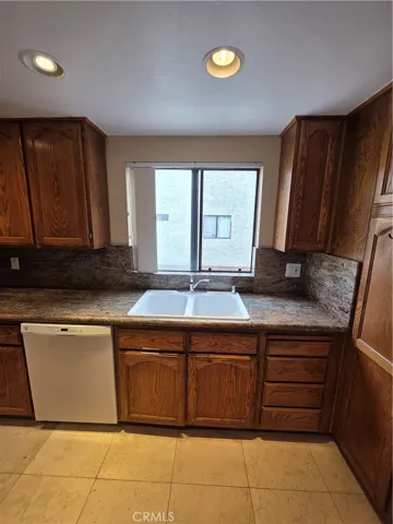 2333 241st Street 14, Lomita, California 90717