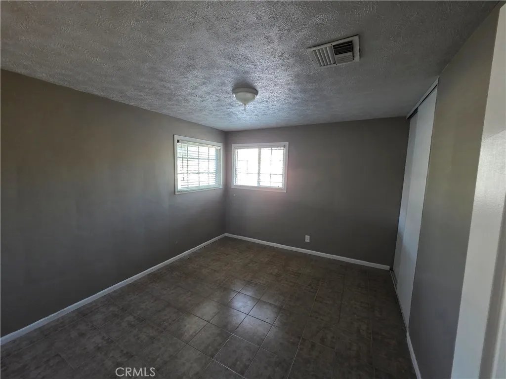 44108 Gadsden Avenue, Lancaster, California 93534 home-pic-8