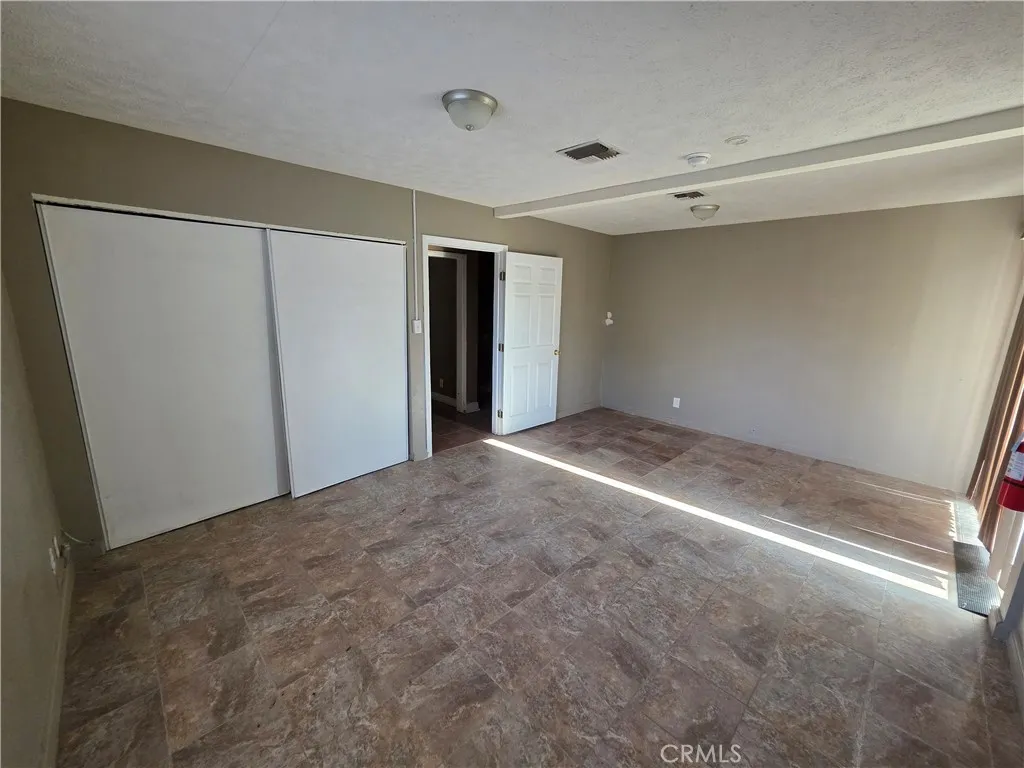 44108 Gadsden Avenue, Lancaster, California 93534 home-pic-16