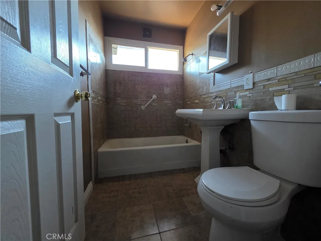 44108 Gadsden Avenue, Lancaster, California 93534 home-pic-10