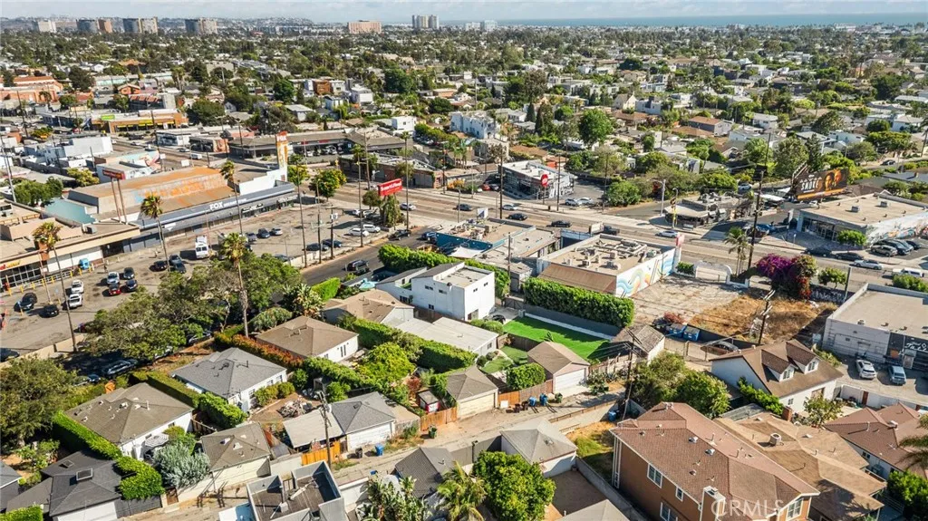 835 Sunset Avenue, Venice, California 90291 home-pic-57