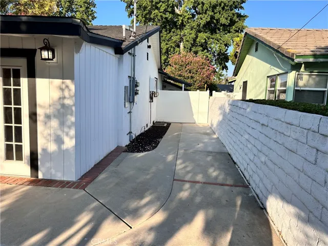 8541 Belmar Avenue, Northridge, California 91324