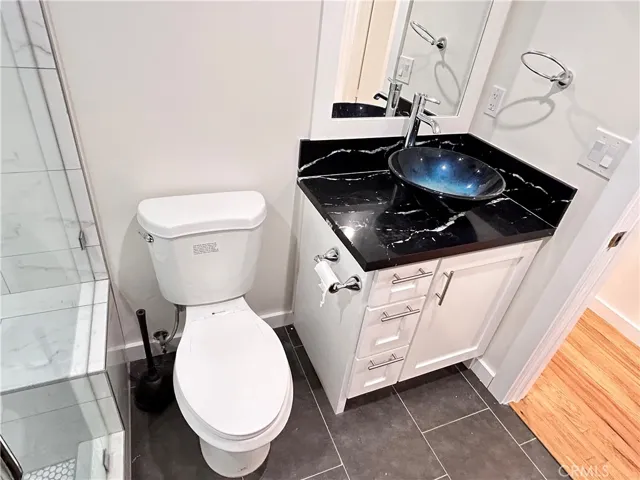 8541 Belmar Avenue, Northridge, California 91324