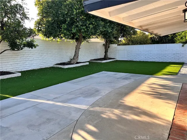 8541 Belmar Avenue, Northridge, California 91324