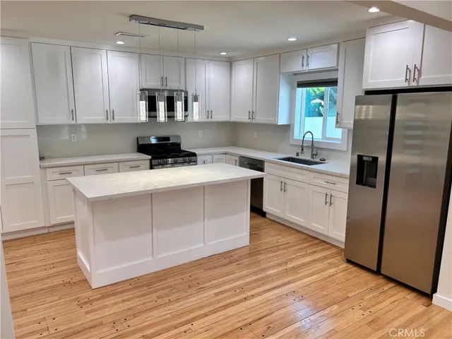 8541 Belmar Avenue, Northridge, California 91324