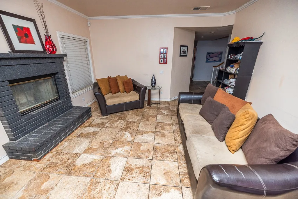 38010 San Mateo Avenue, Palmdale, California 93551 home-pic-20