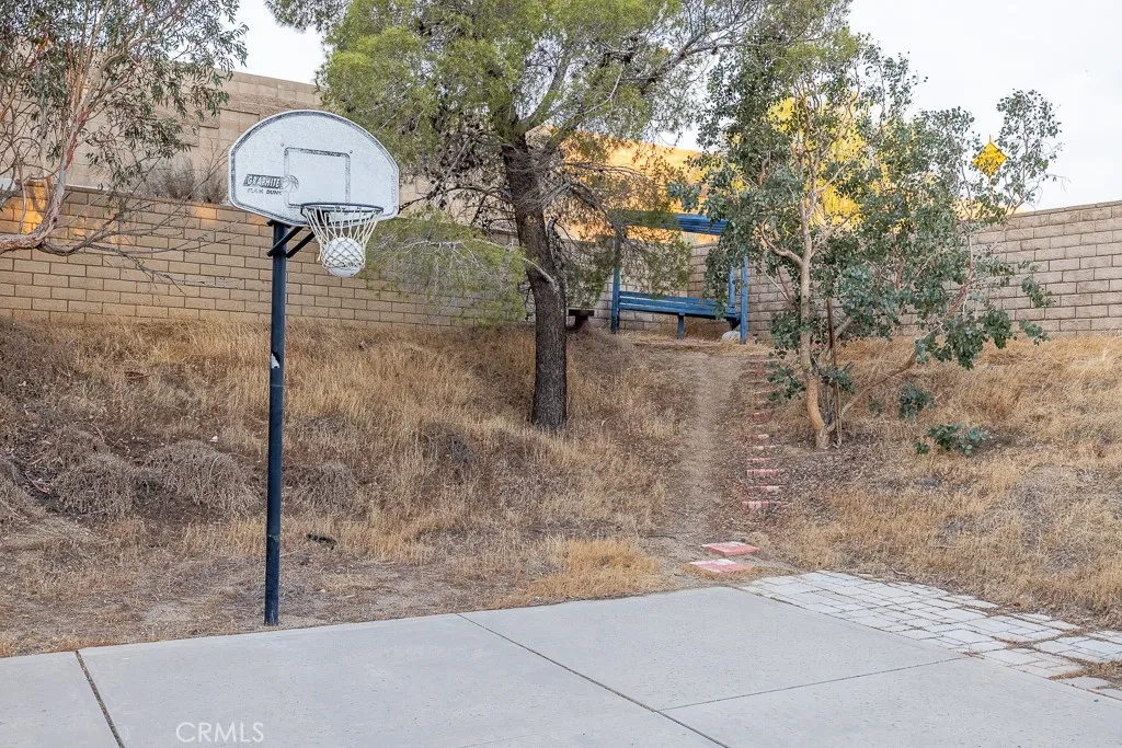 38010 San Mateo Avenue, Palmdale, California 93551 home-pic-30