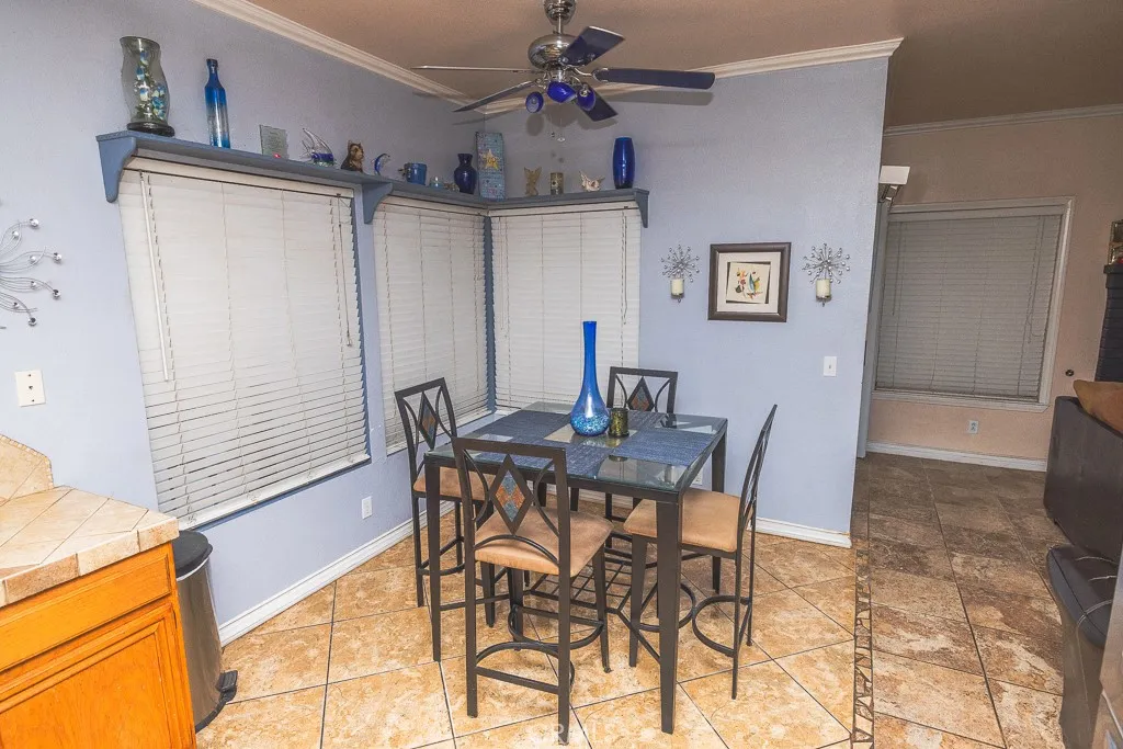38010 San Mateo Avenue, Palmdale, California 93551 home-pic-12