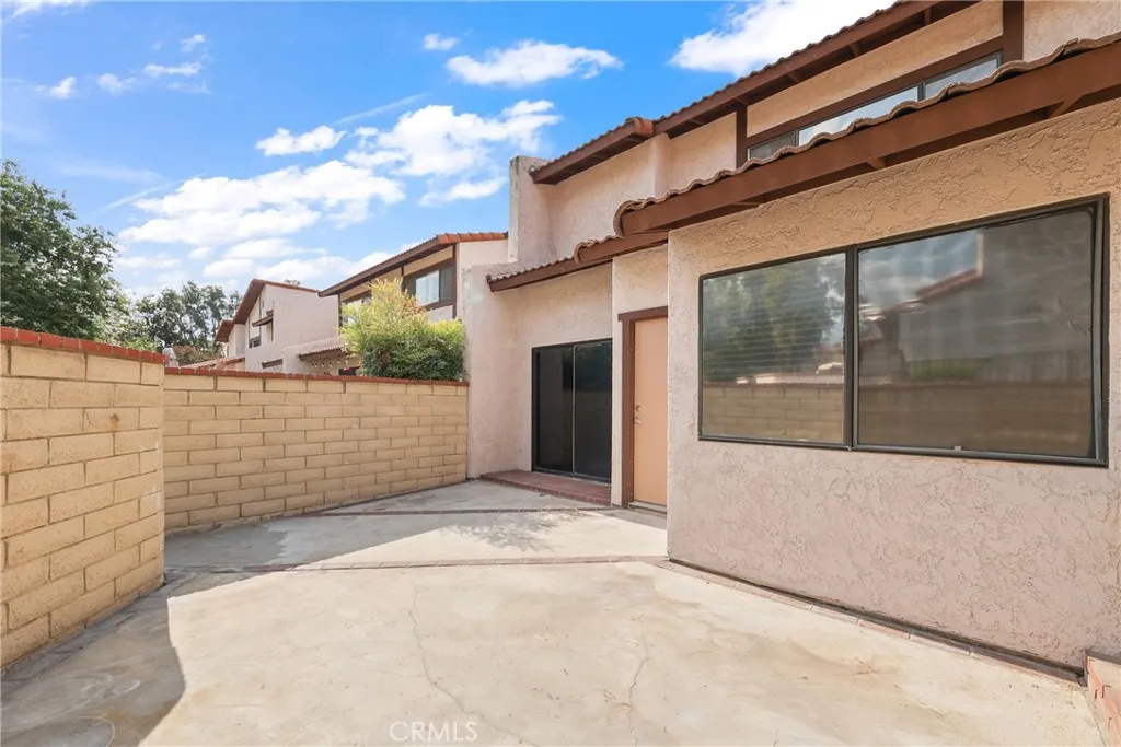 910 N Redding Way F, Upland, California 91786 home-pic-7