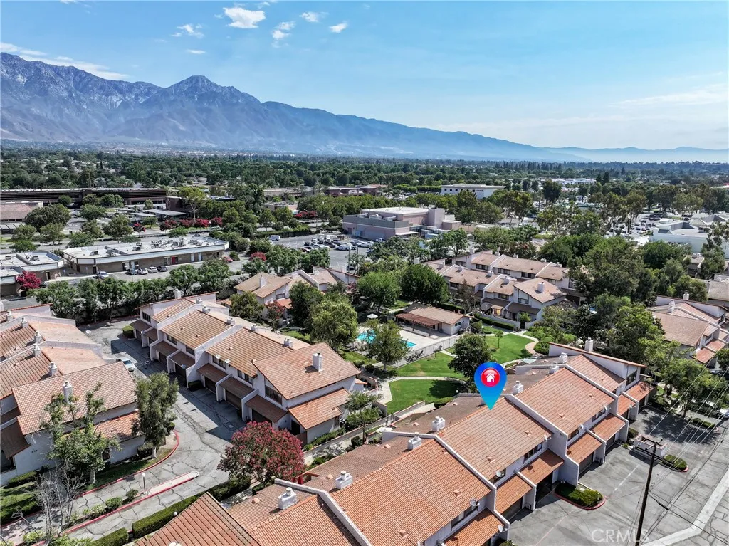 910 N Redding Way F, Upland, California 91786 home-pic-46