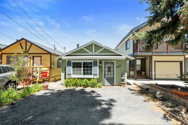 323 W Fairway Boulevard, Big Bear City, California 92314