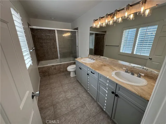 Large primary ensuite