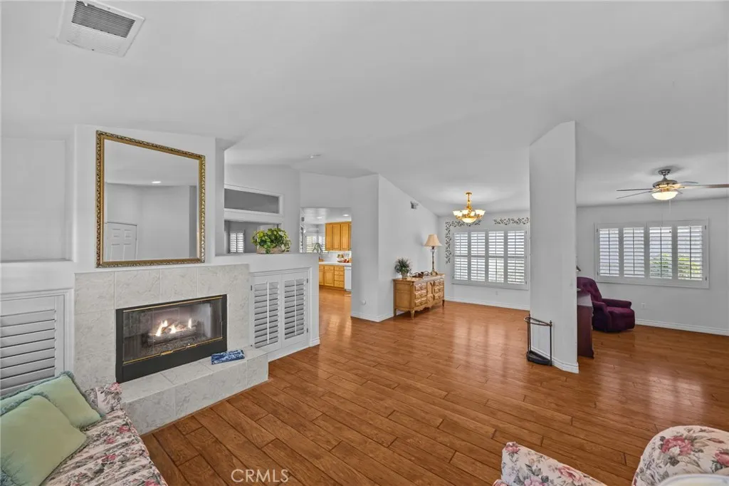 40311 Via Ambiente, Murrieta, California 92562 home-pic-7