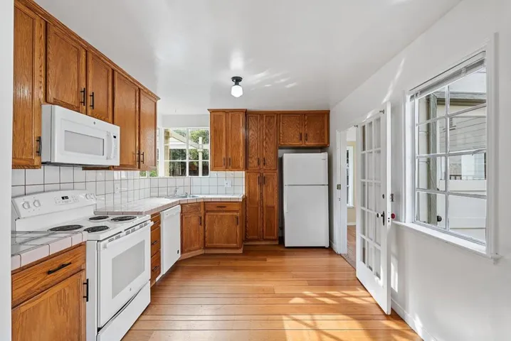 301 22nd Avenue, San Mateo, California 94403