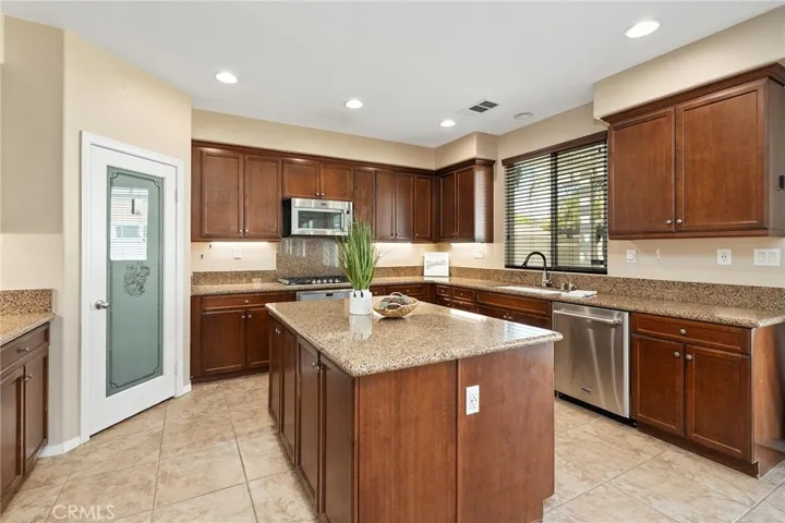 29923 Winter Hawk Road, Menifee, California 92586