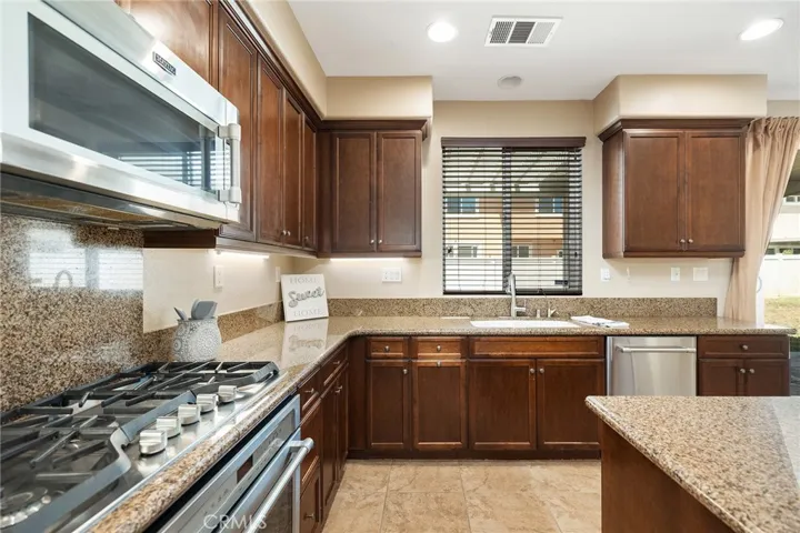 29923 Winter Hawk Road, Menifee, California 92586