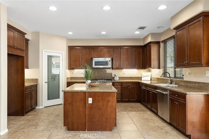 walk-in pantry
