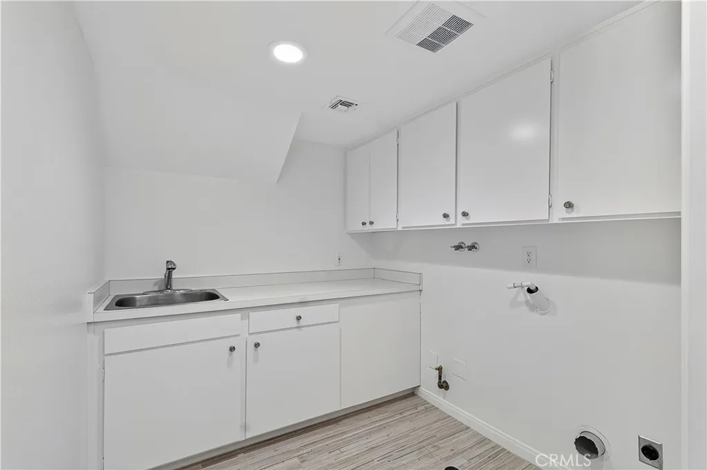 3807 Via Manzana, San Clemente, California 92673 home-pic-16
