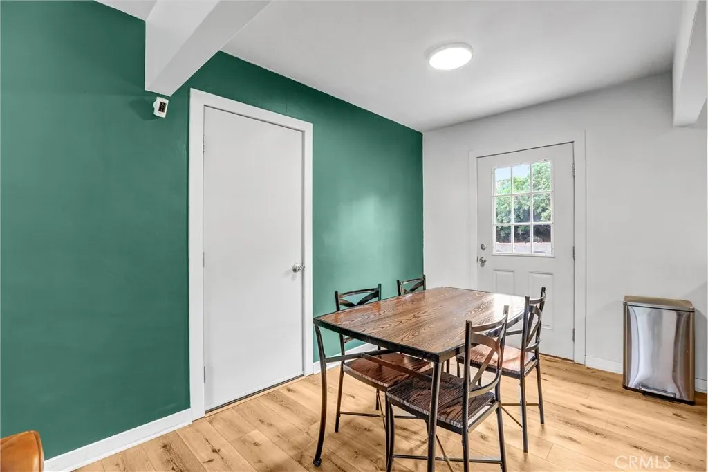 5550 Grape Street, San Diego, California 92105 home-pic-9