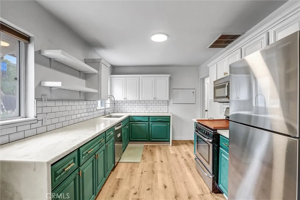 5550 Grape Street, San Diego, California 92105 home-pic-12