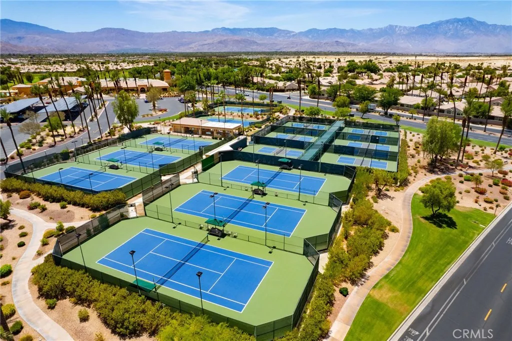 35637 Meridia Avenue, Palm Desert, California 92211 home-pic-52