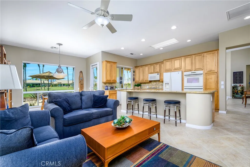 35637 Meridia Avenue, Palm Desert, California 92211 home-pic-13