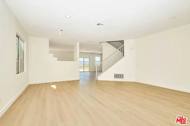 12512 Valley Vista Way, Sylmar, California 91342