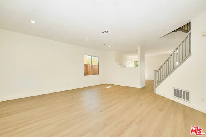12512 Valley Vista Way, Sylmar, California 91342