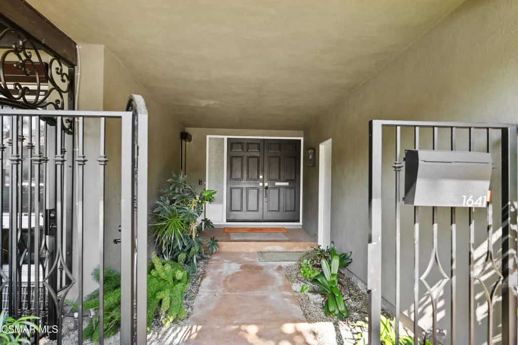 1641 Trafalgar Place, Westlake Village, California 91361 home-pic-2