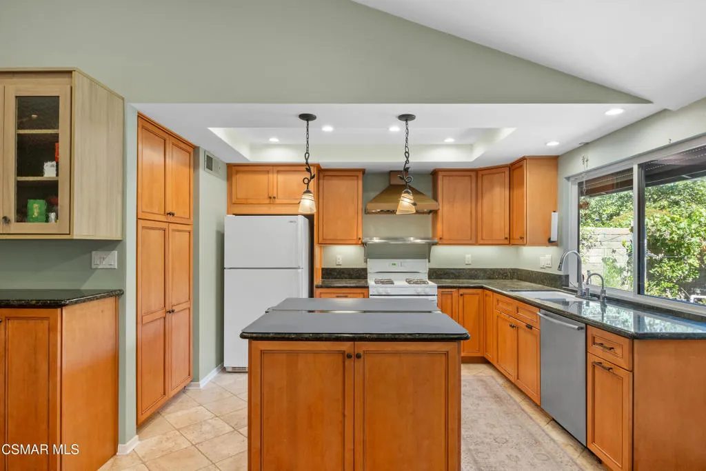1641 Trafalgar Place, Westlake Village, California 91361 home-pic-6