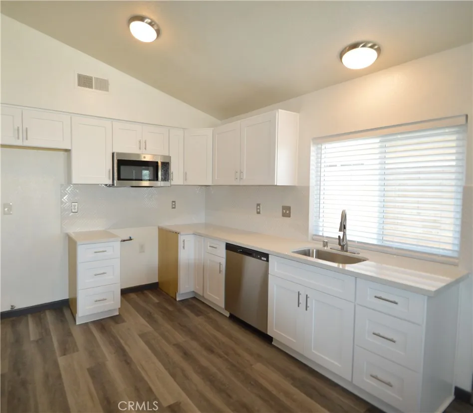 15685 Nadia Street, Moreno Valley, California 92551 home-pic-12