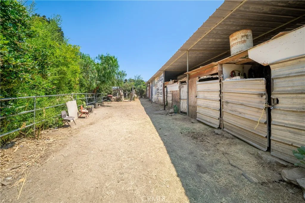 12605 Kagel Canyon Road, Sylmar, California 91342 home-pic-32