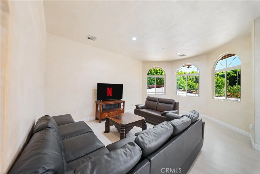 12605 Kagel Canyon Road, Sylmar, California 91342 home-pic-13