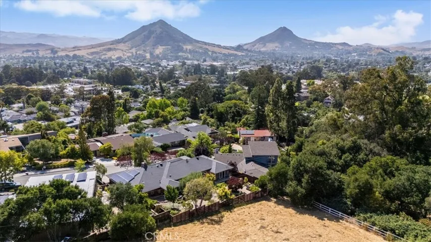 2036 Skylark Lane, San Luis Obispo, California 93401
