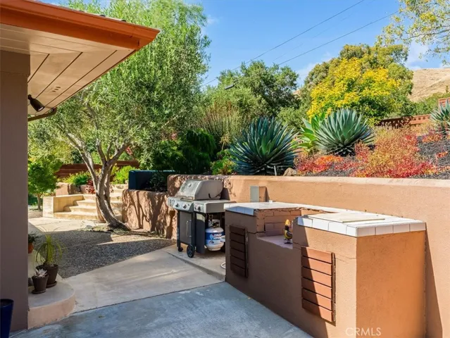 2036 Skylark Lane, San Luis Obispo, California 93401