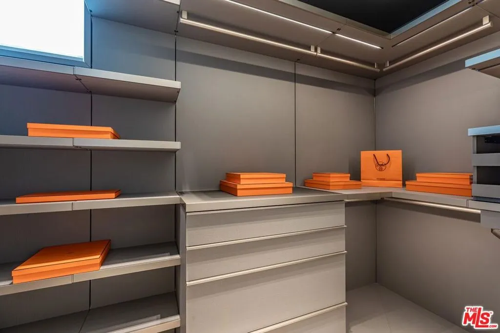 455 N Palm Drive Ph, Beverly Hills, California 90210 home-pic-18