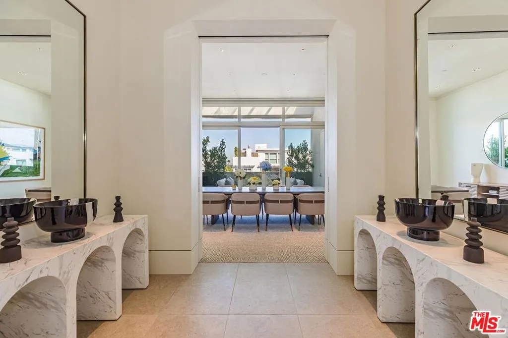 455 N Palm Drive Ph, Beverly Hills, California 90210 home-pic-8
