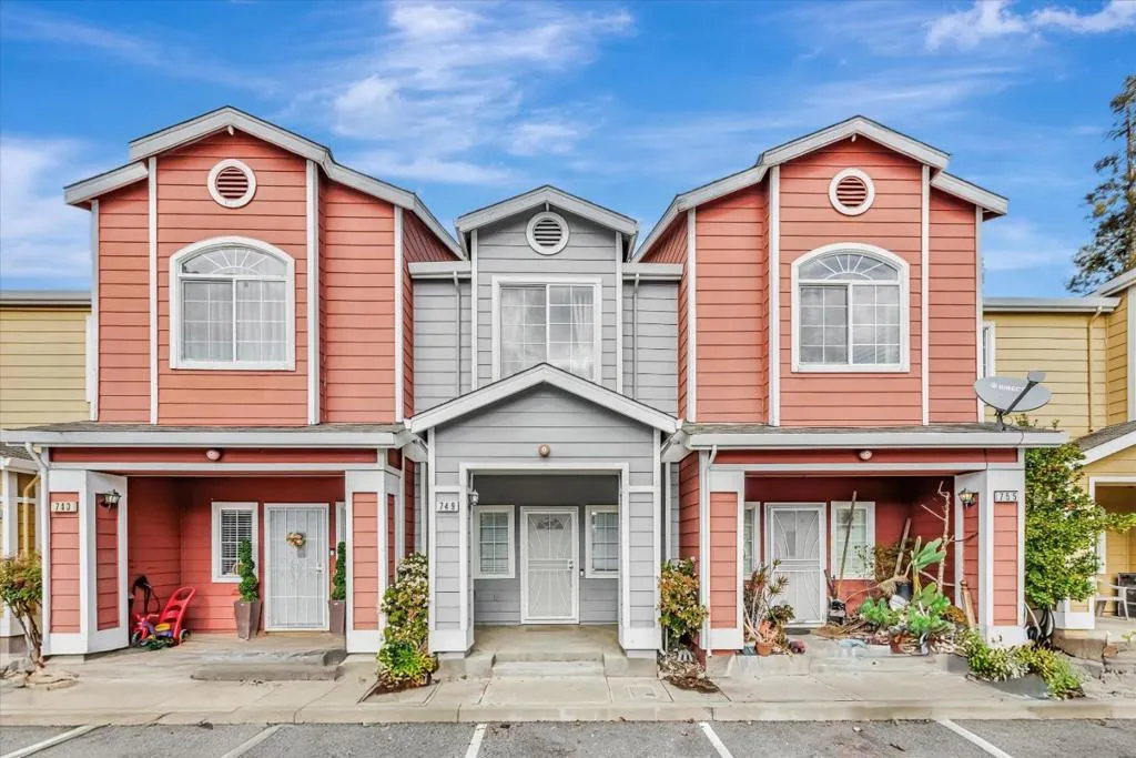 749 Bonita Place, San Jose, California 95116 home-pic-0