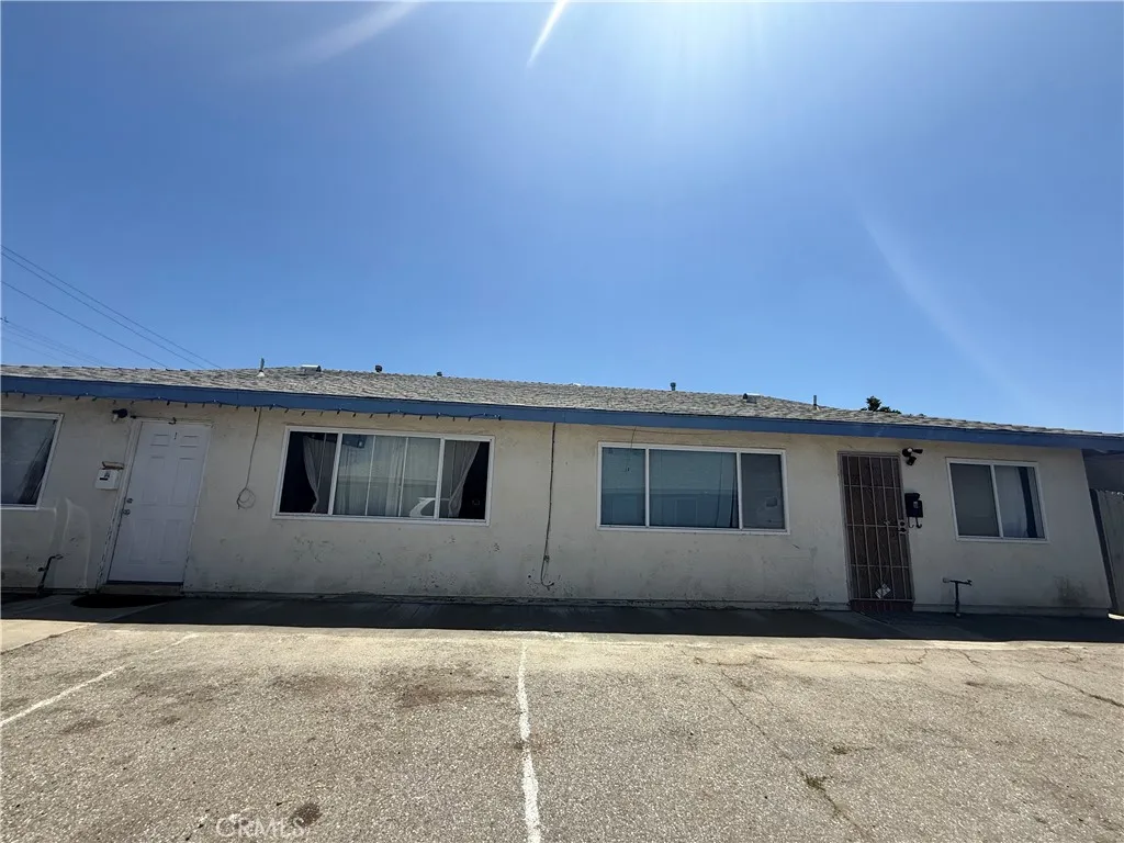 8402 Slater Avenue, Huntington Beach, California 92647, ,Residential Income,For Sale,Slater,PW25163693