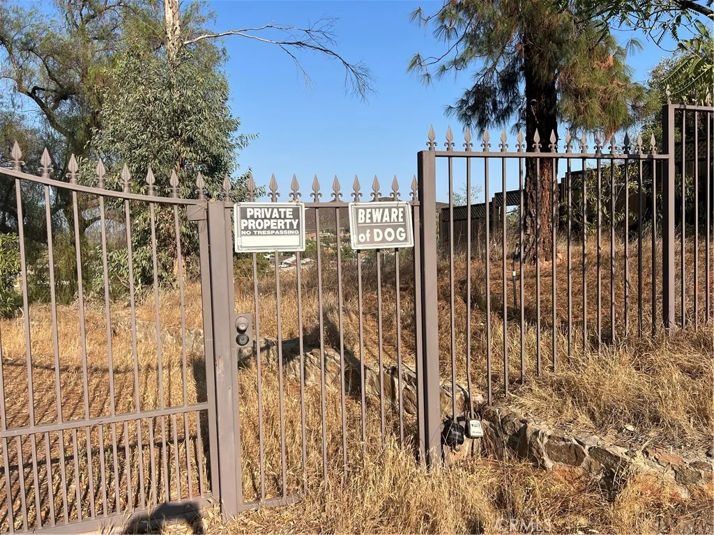 30643 Scott Road, Menifee, California 92584 home-pic-11