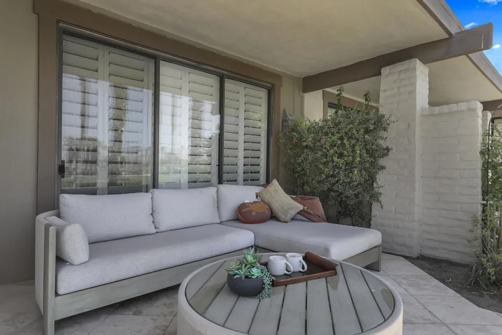 31 Blue River Drive, Palm Desert, California 92211 home-pic-18