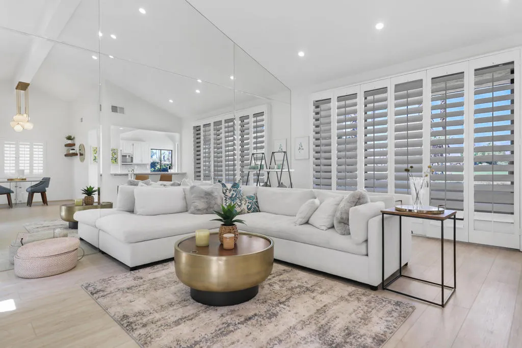 31 Blue River Drive, Palm Desert, California 92211 home-pic-0